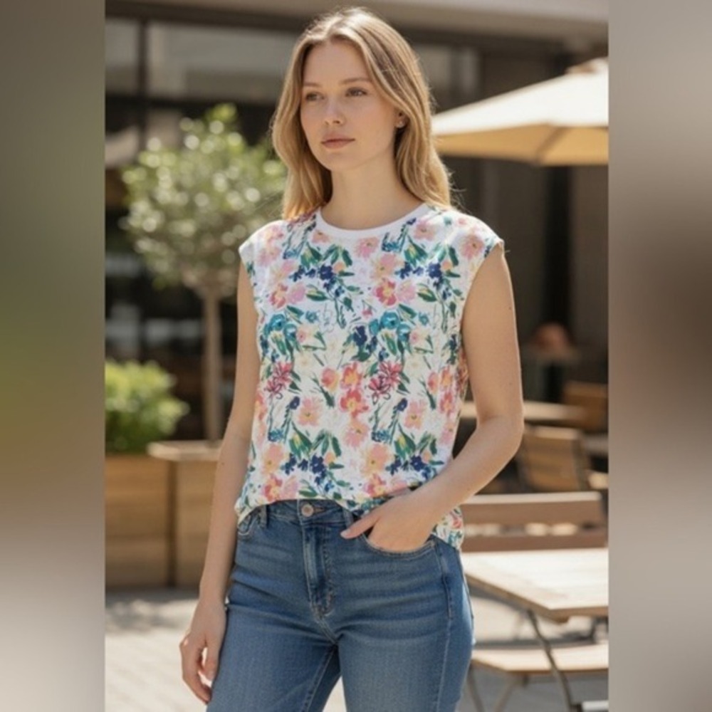 Ted Baker London Sketchy Magnolia White Multicolor short sleeve tshirt‎ Size 0